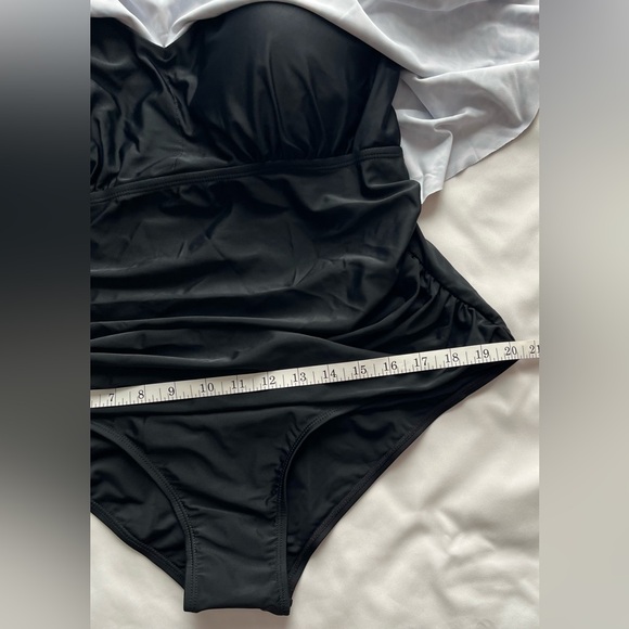 Meet Curve Leopard Print V-Neck Ruched Hem One Piece Swimsuit Plus Size 2X NWT - Picture 8 of 10